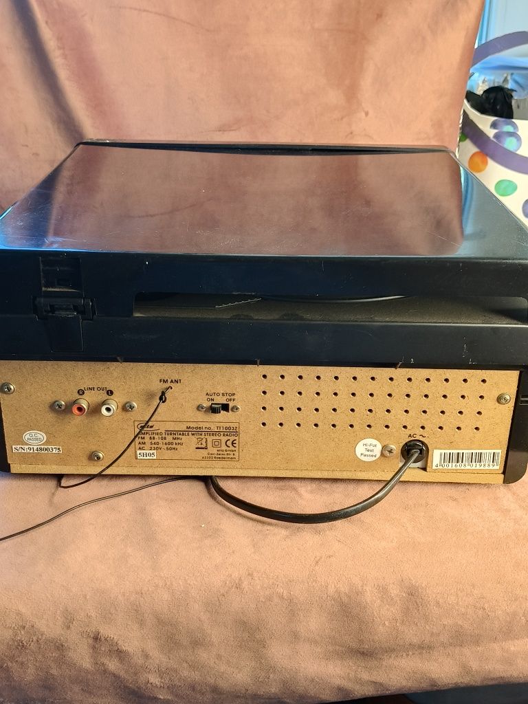 Radio z gramofonem Elta w stylu retro