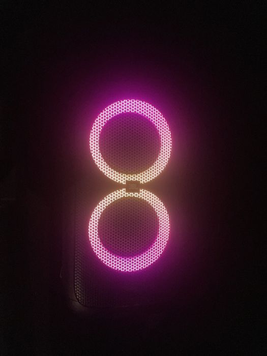 Wynajmij Głośnik JBL PartyBox 100 – Impreza na 100%!