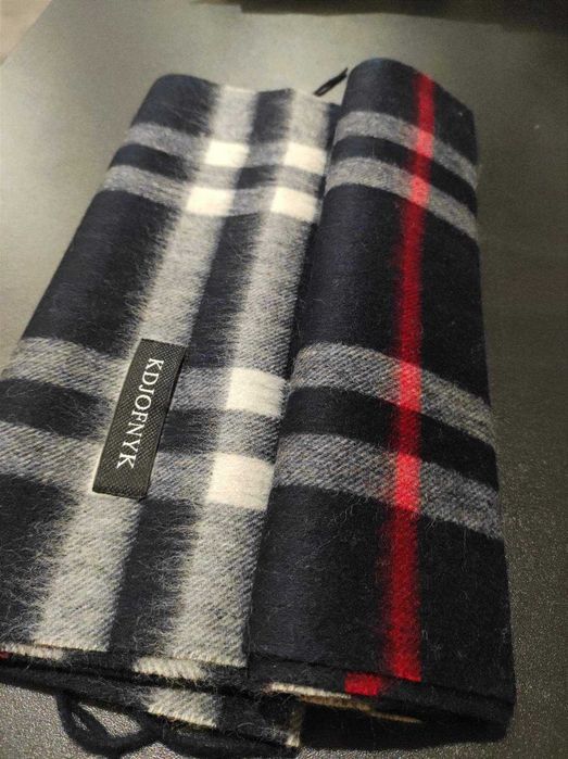 Nowy szal damski /wełna /szalik /jesień /KDJOFNYK /granat/039-1-G