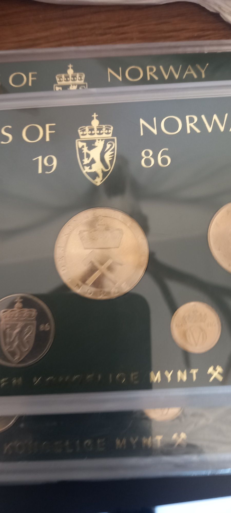 Monety słaby z monetami norwegja