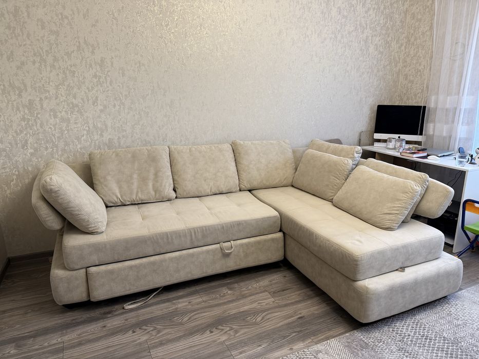 Продам диван кутовий