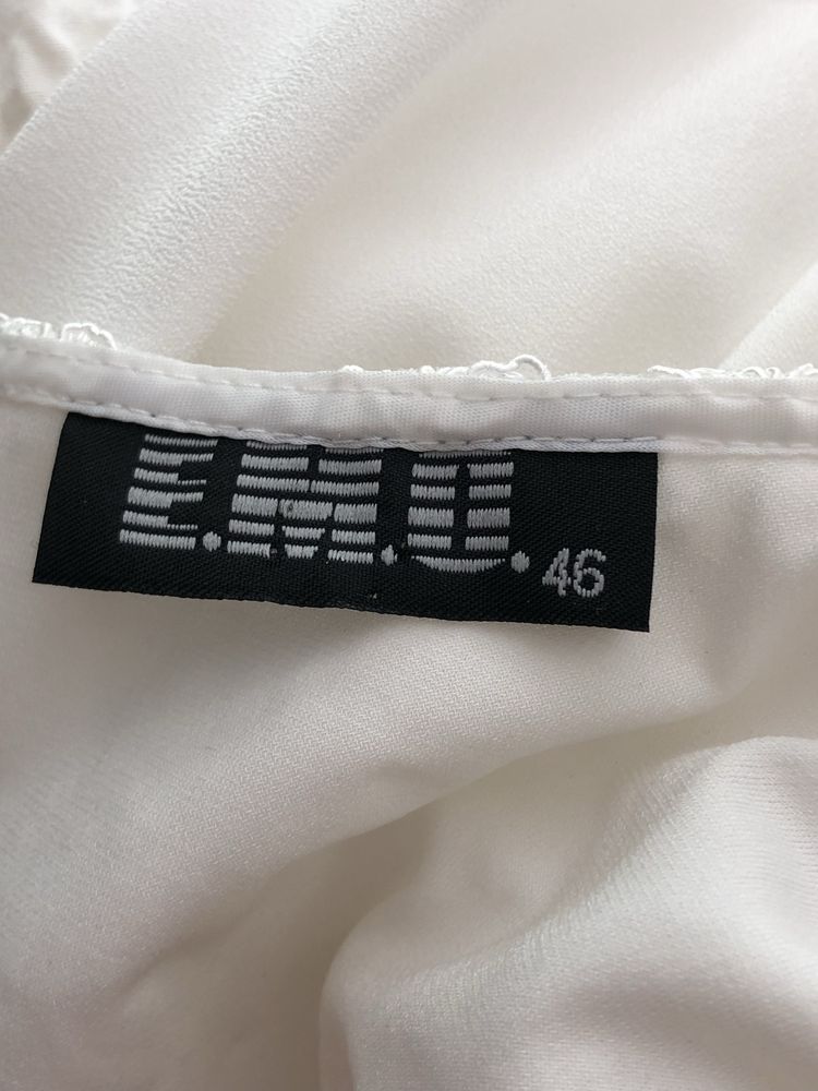 Biała długa MAXI suknia ślubna styl boho z rozcieciem na noge EMO 46
