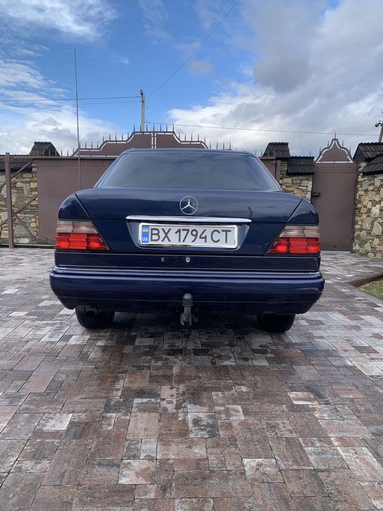 Mercedes-Benz E-class 1995