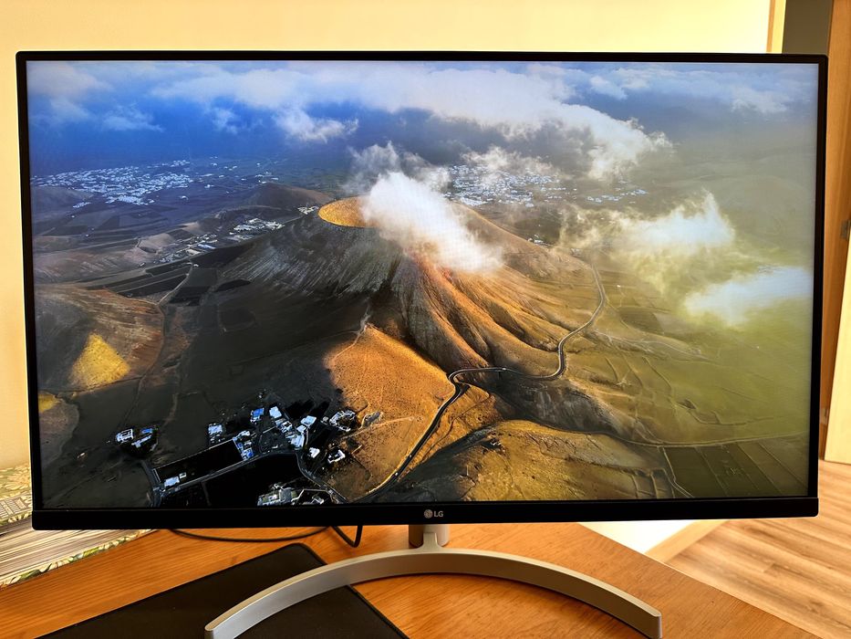 LG 32UN500-W 32" LED UltraHD 4K FreeSync