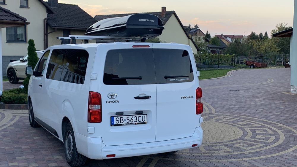 Wynajem wypożyczalnia Bus 9 osobowy Toyota LONG Wolny !!!