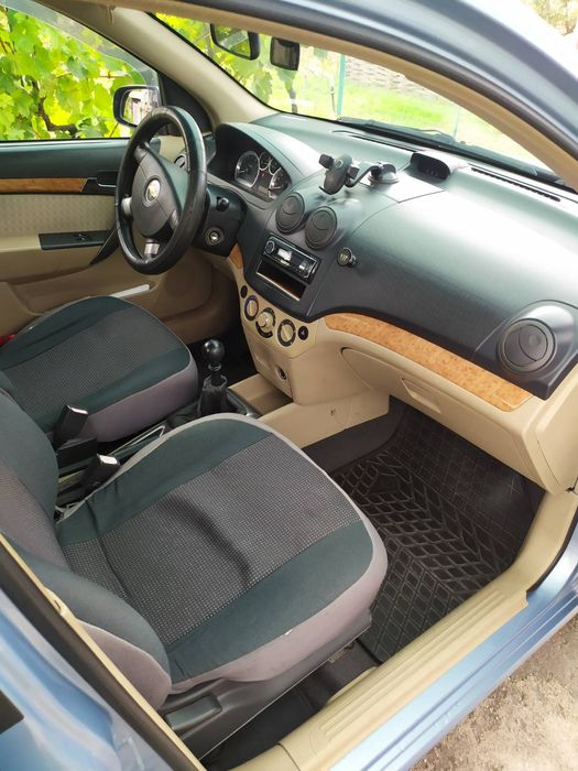 Продам автомобіль CHEVROLET AVEO,