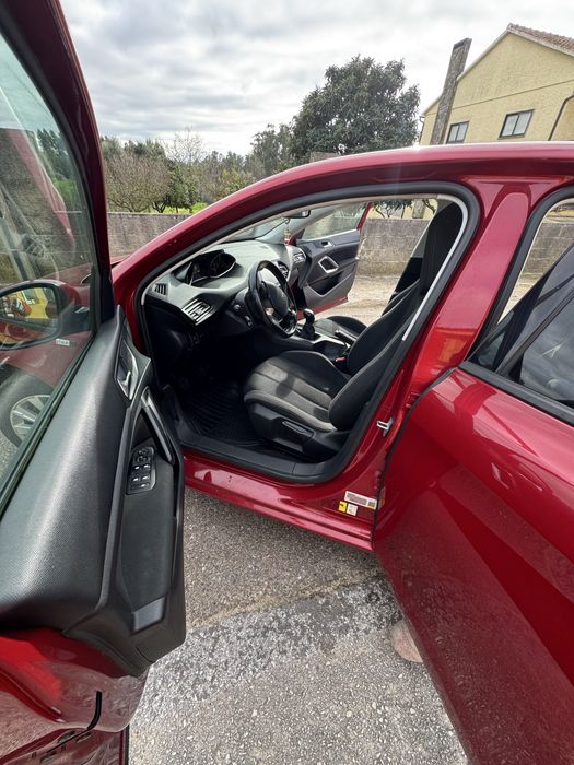 Peugeot 308 1.6 blue hdi allure