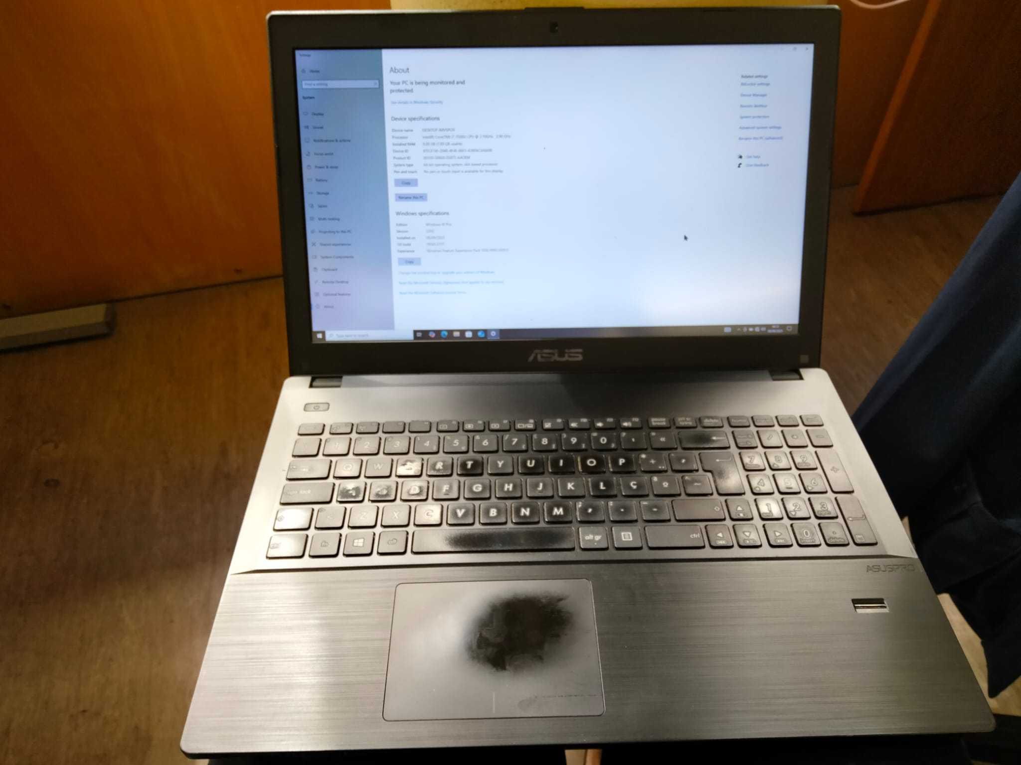 ASUS Laptop Intel Core i7 (7th Gen), 8GB RAM, 256GB SSD, computador