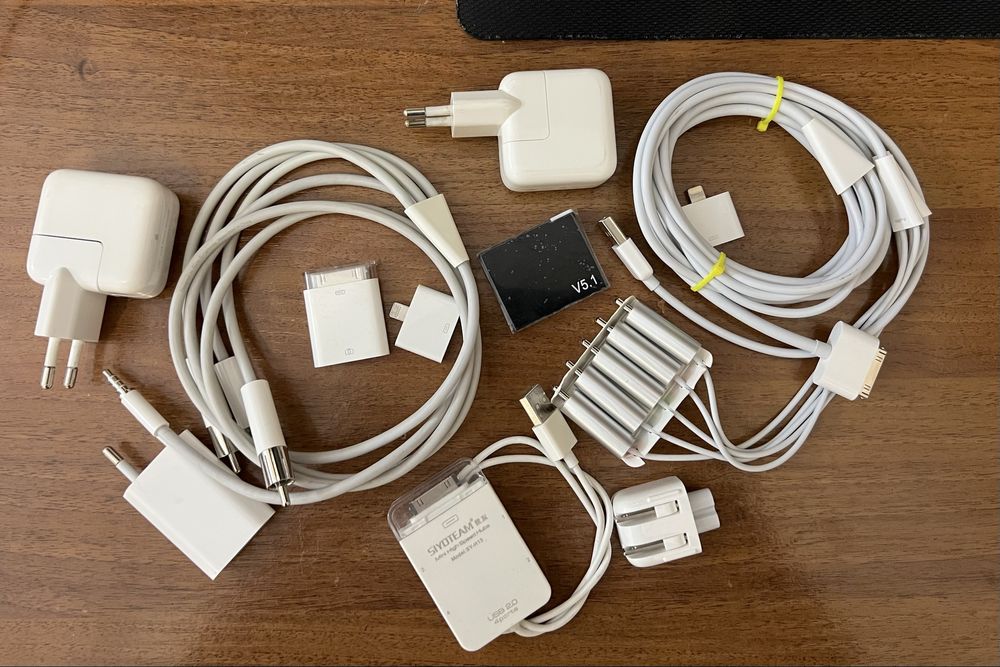 Лот Apple ipod iphone Bluetooth провода зарядки перехідники