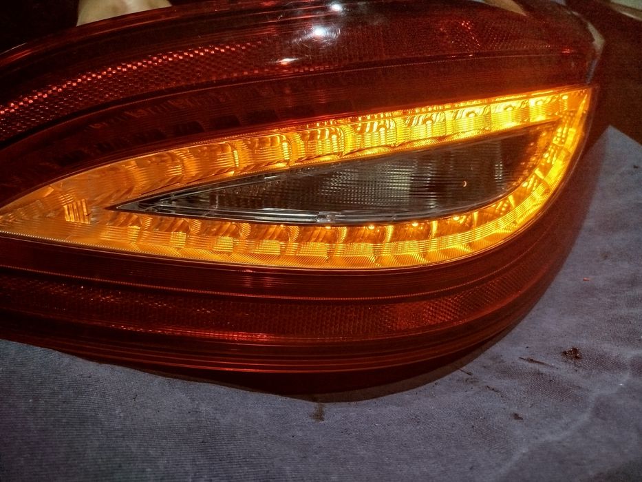 Переделка задних фонарей авто из США с Красных на Желтые.Замена диодов