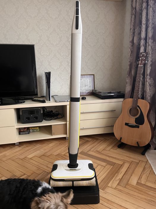 Електрошвабра підлогомийна машина FC7 Karcher