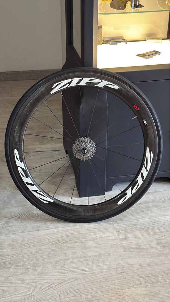 Rodas Zipp 404 tubulares