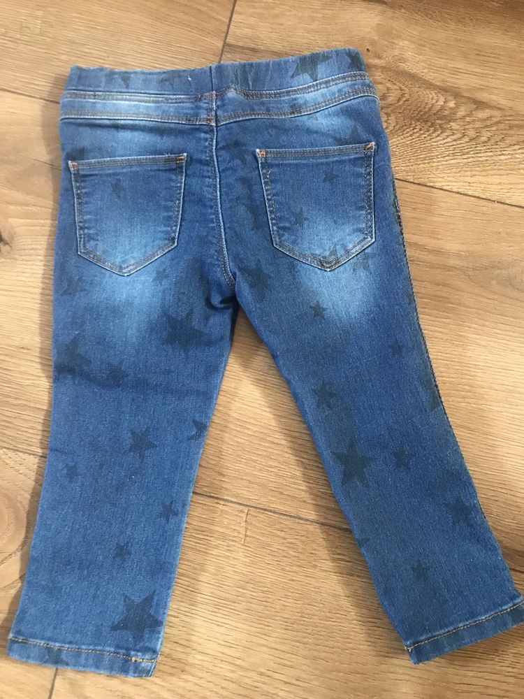 Spodnie jeansy w gwiazdki Mango 92