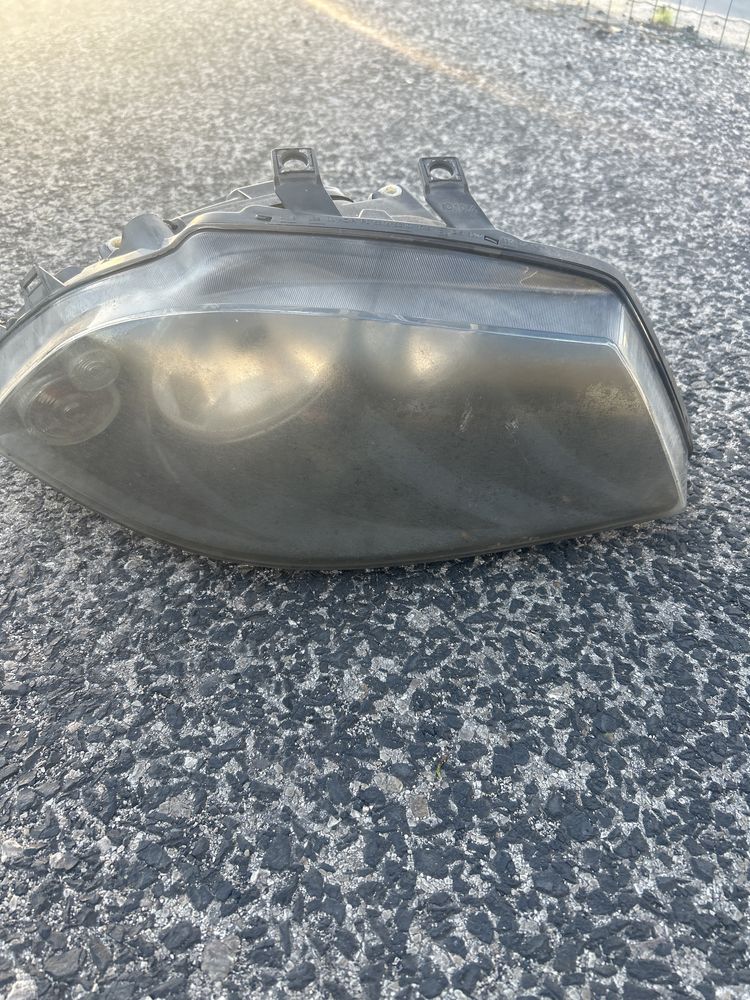 Vendo Farol ibiza 6LF direito