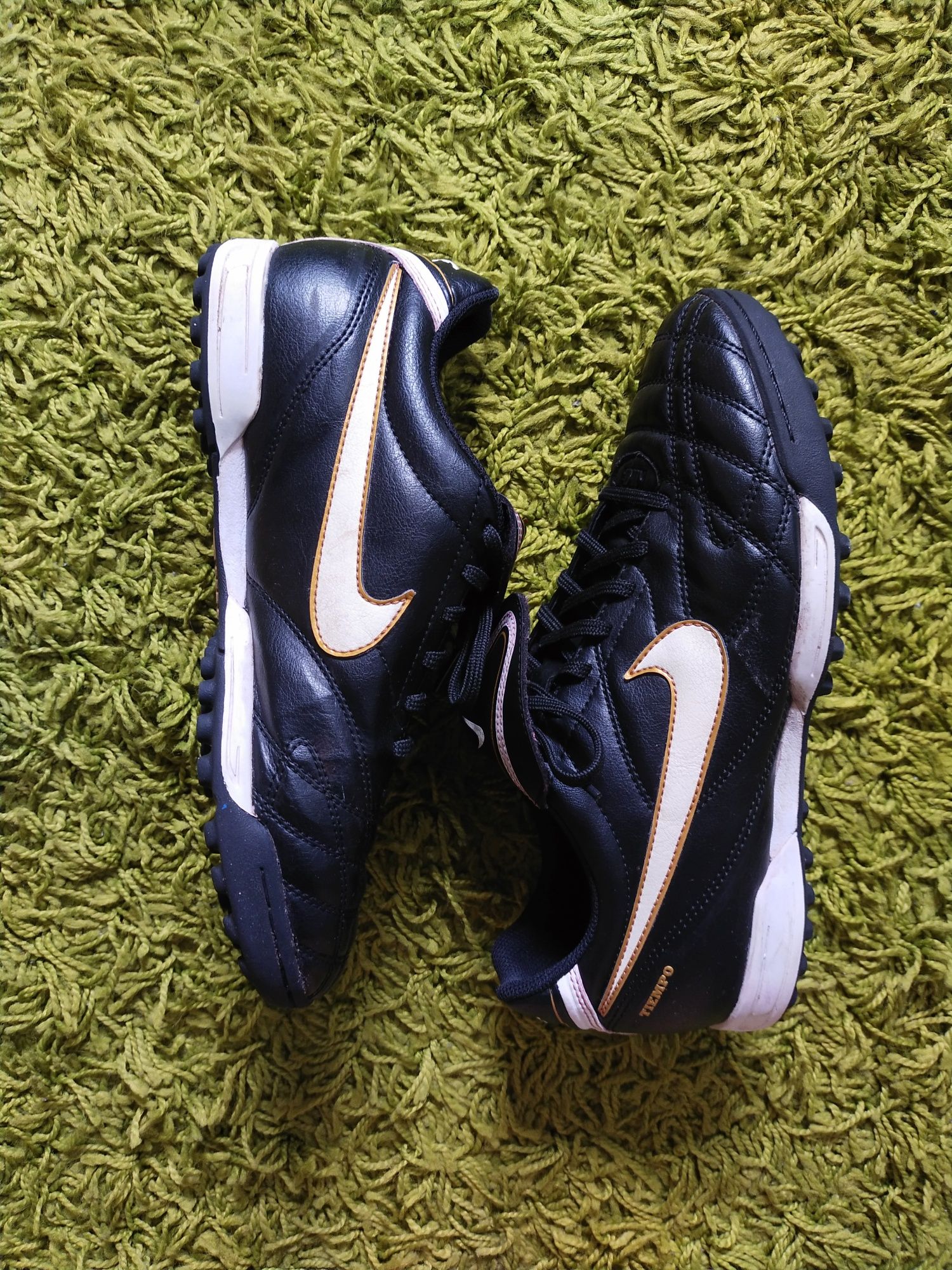 Buty sportowe Korki Nike Tiempo