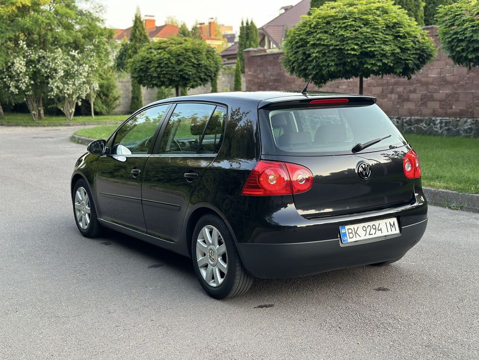 Volkswagen Golf 5 V 1.4MPI