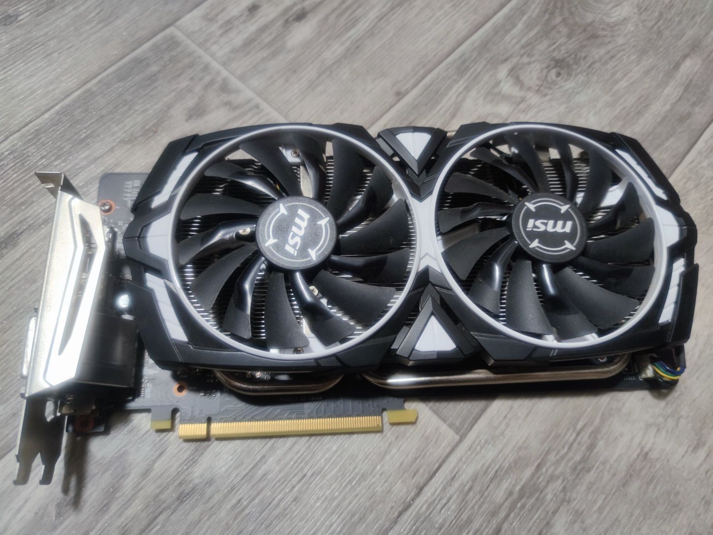 Відеокарти gt 1060 6gb msi armor та gt 240