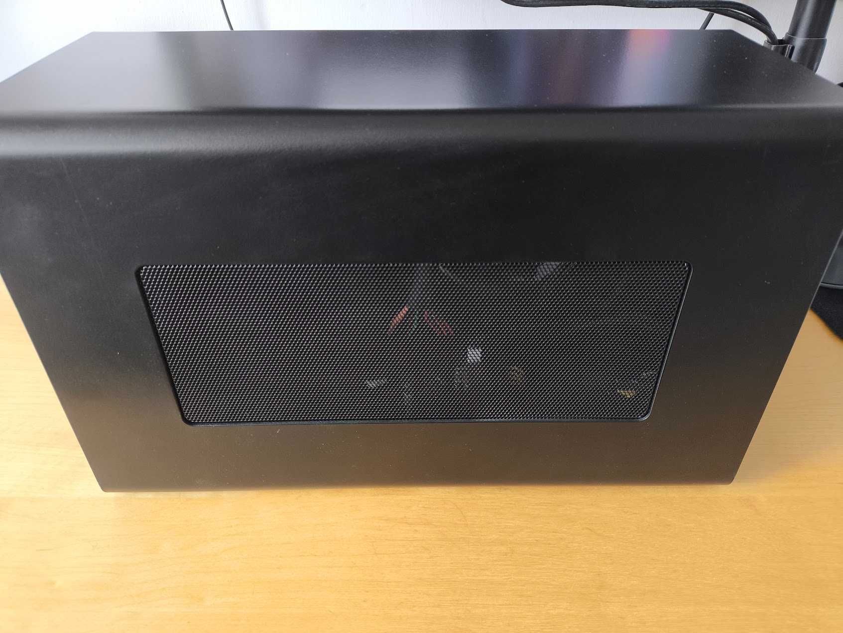 Razer Core X + kabel Thunderbolt - eGPU