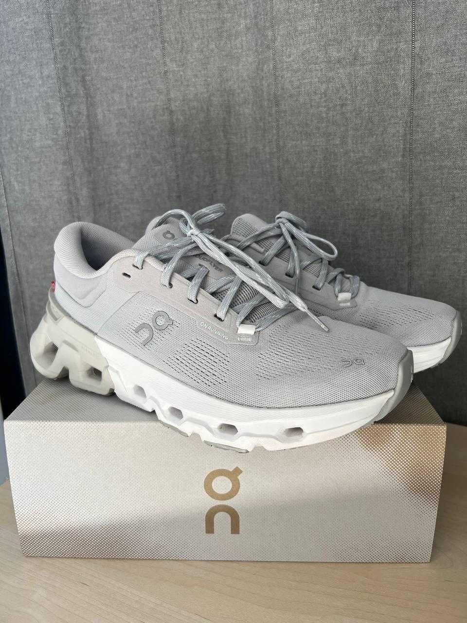 On running - Cloudflyer, 44,5
