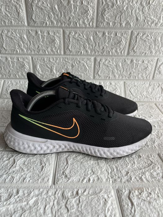 Nike REVOLUTION,42,5розмір