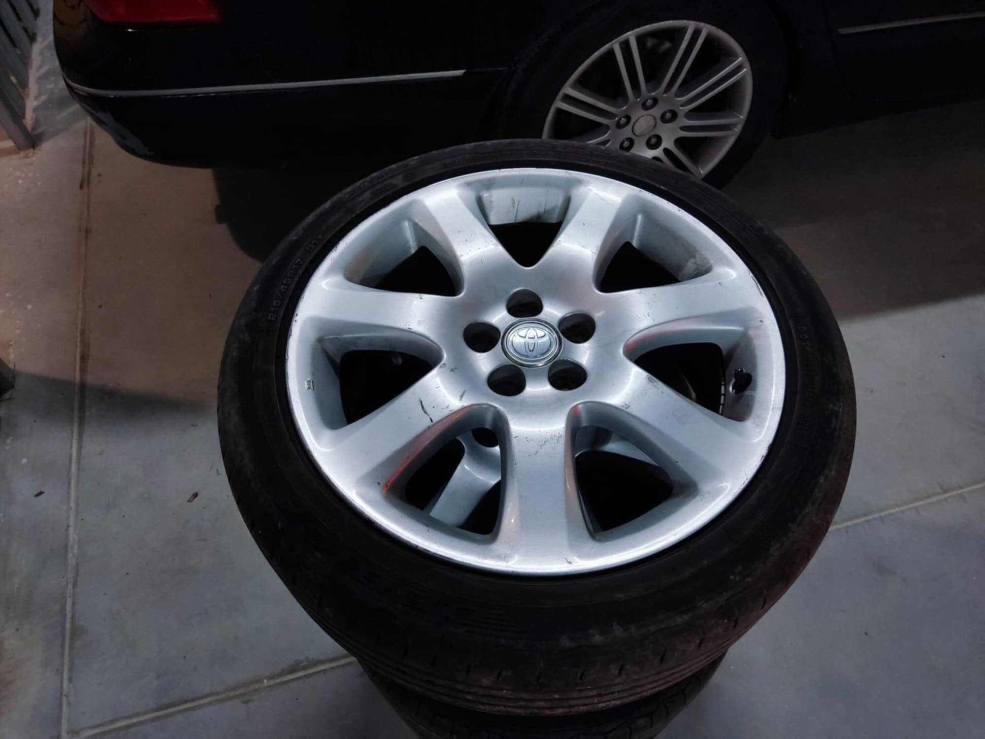 Koła alufelgi org. OEM Toyota Avensis 17 cali 5x100 Opony Pirelli
