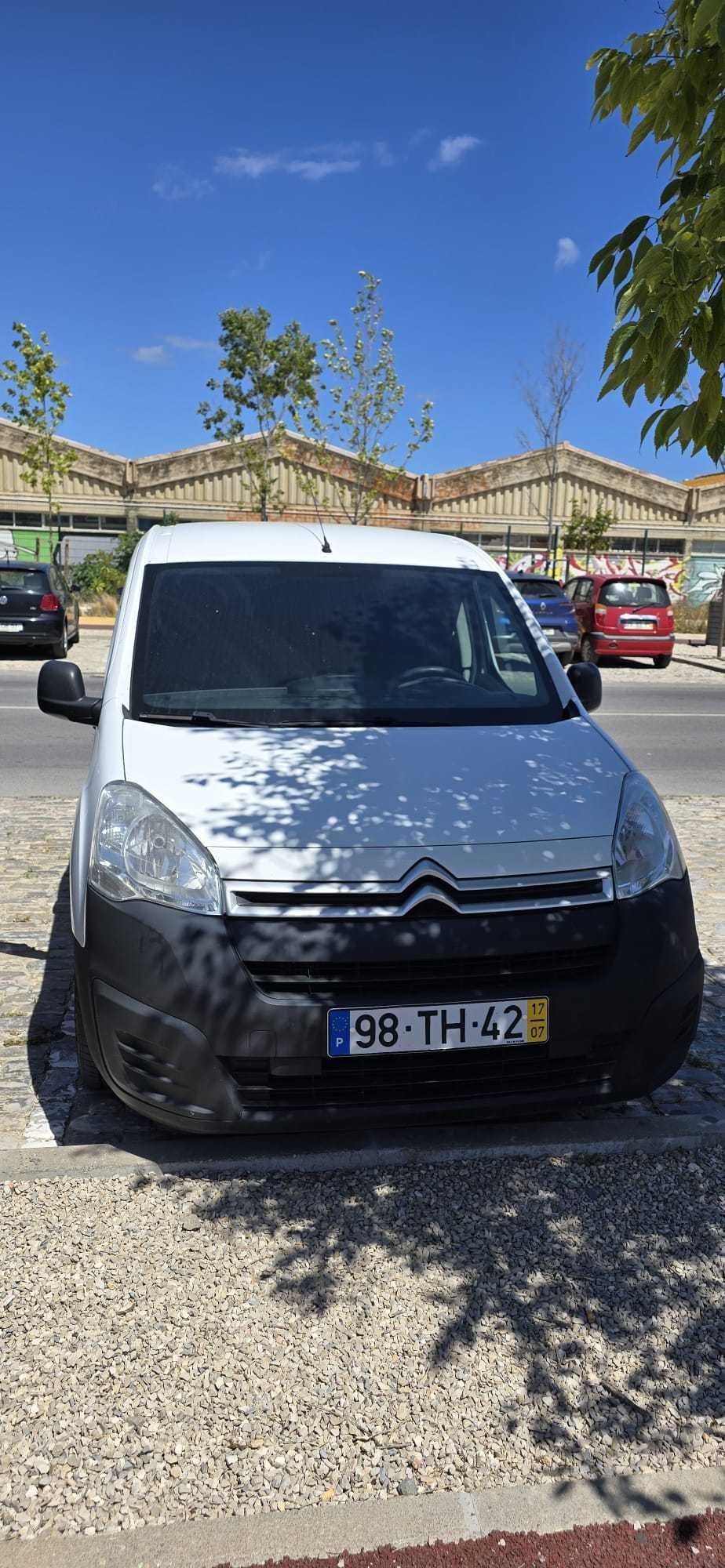 Carrinha com poucos km em otimas condições
