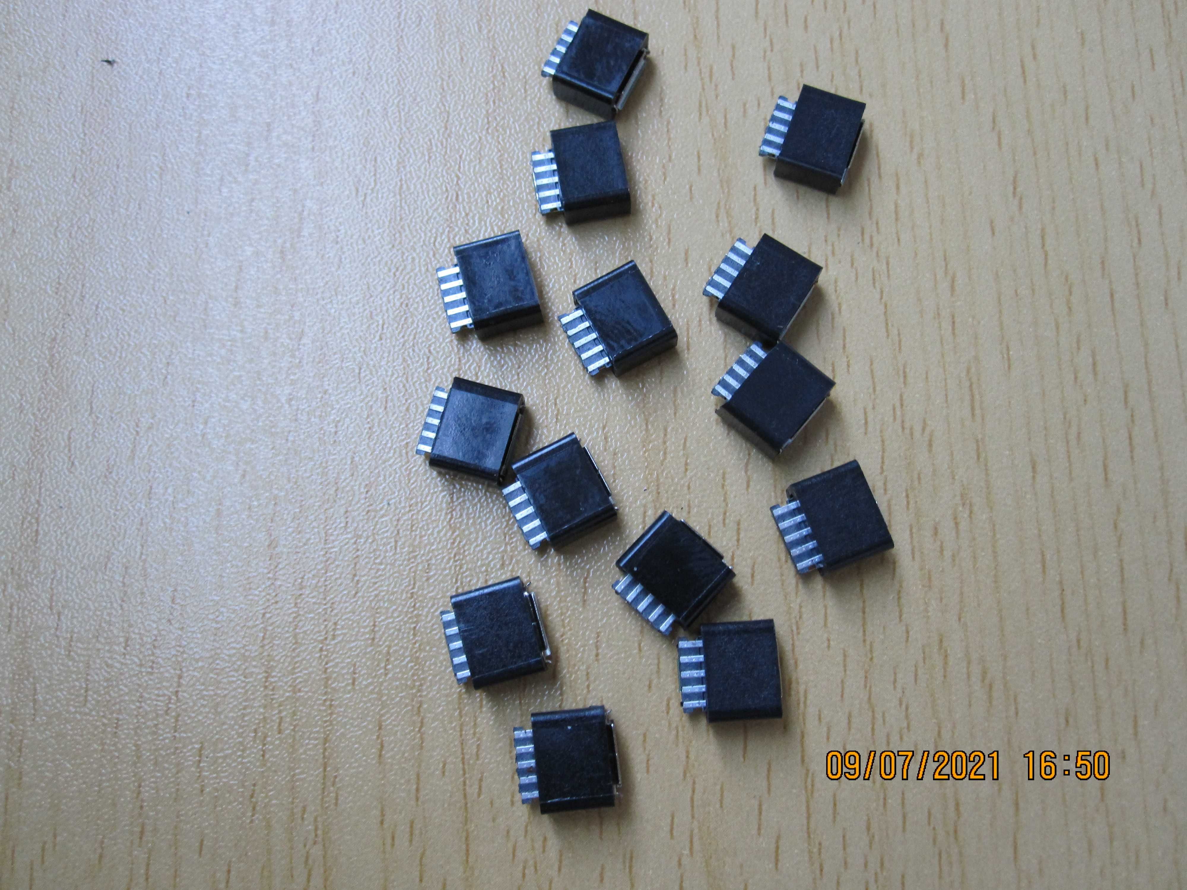 Роз'єм micro USB, гніздо 5pin (В) з пластиковим корпусом, USB-MICRO-10