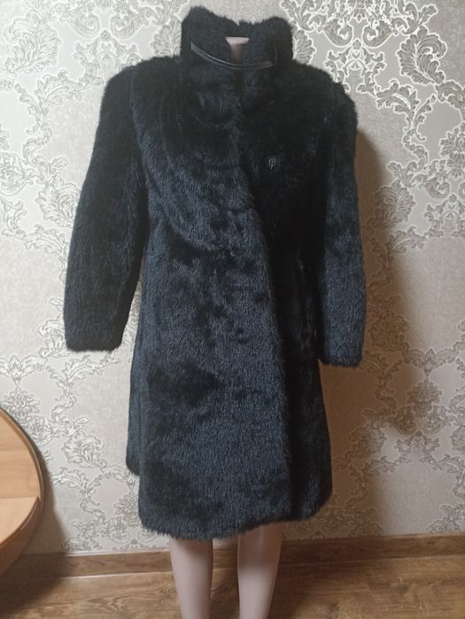 Шуба штучна  жіночча