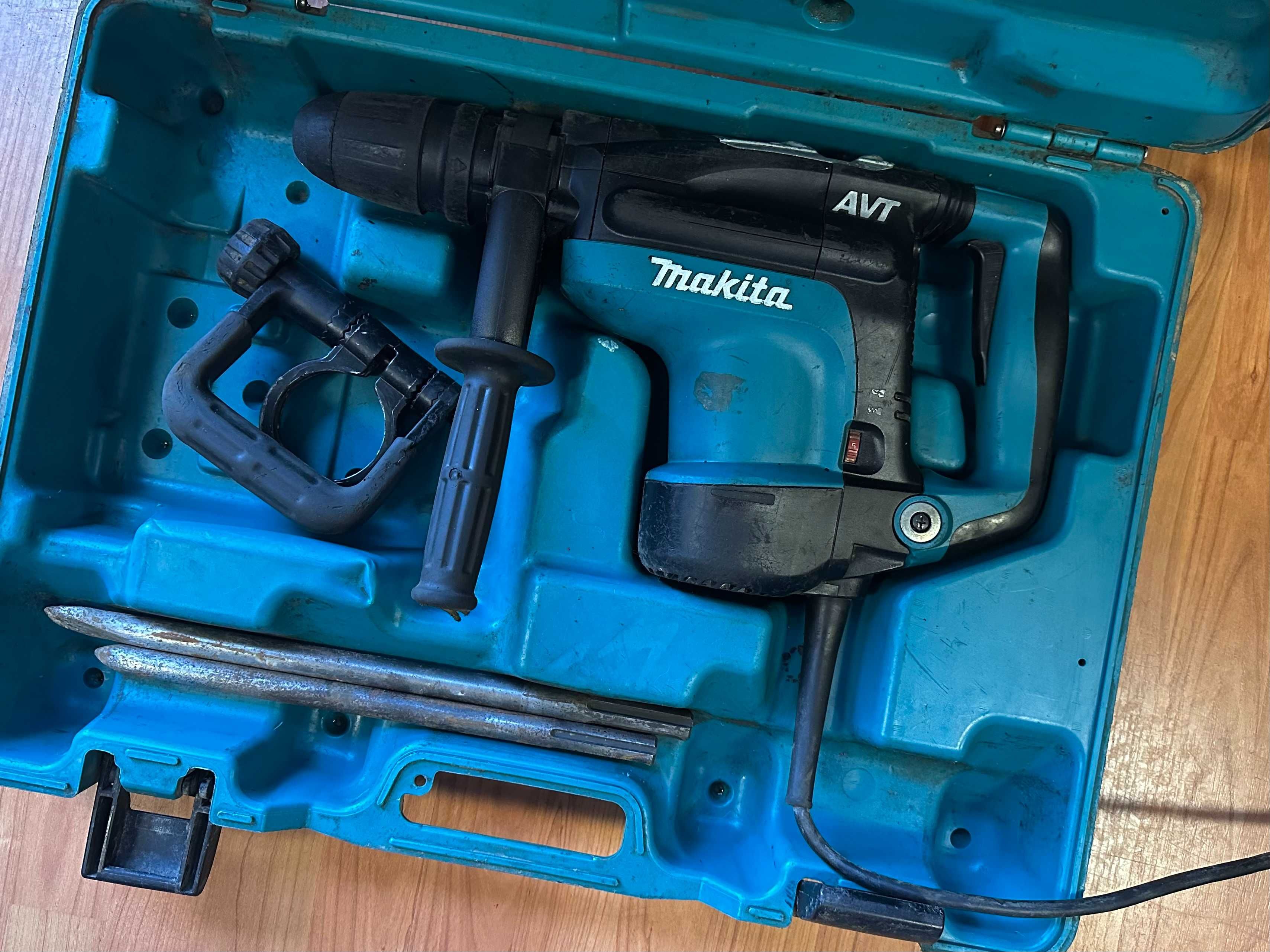 Młotowiertarka Makita HR4001c Zestaw Dłuto