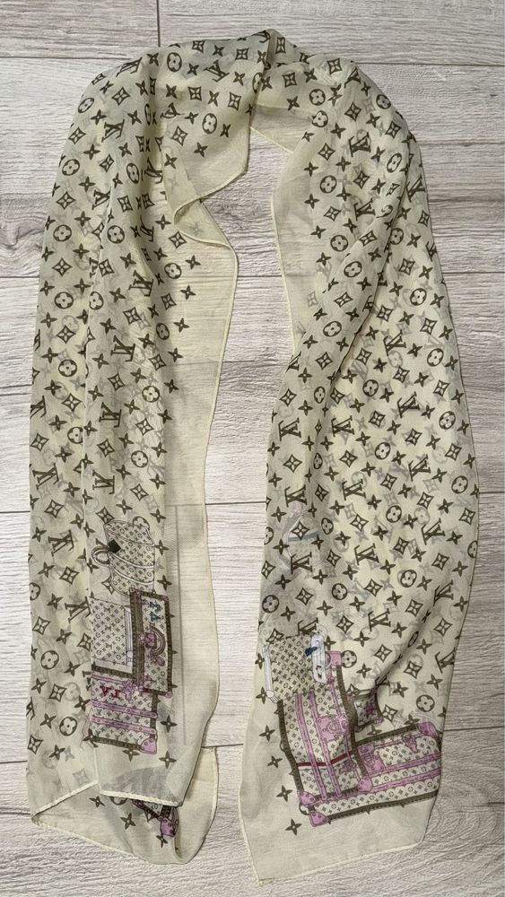 женский платок,шарф Louis Vuitton,LV