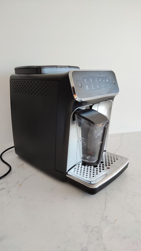 Кавомашина PHILIPS Series 3200 EP3246/70