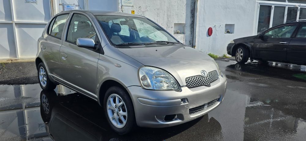 Toyota Yaris - único dono!