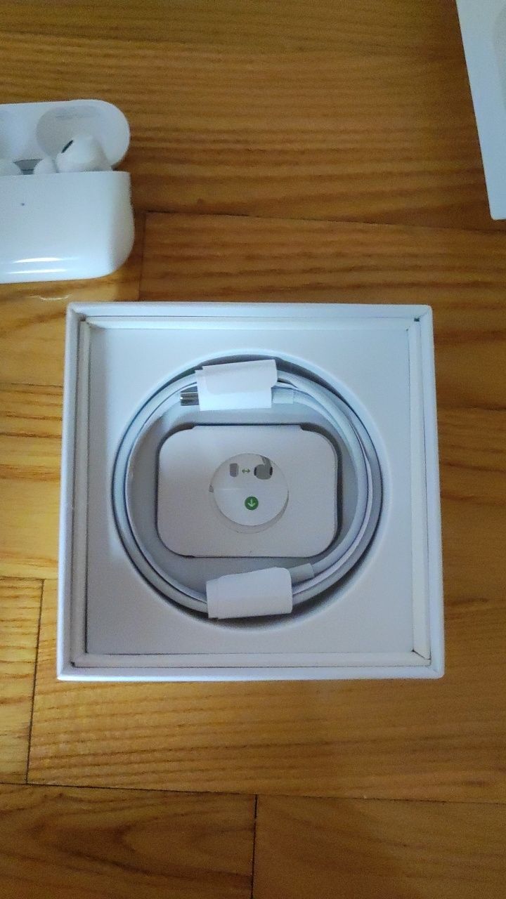 Słuchawki Apple airpods 2 pro białe bezprzewodowe USB C