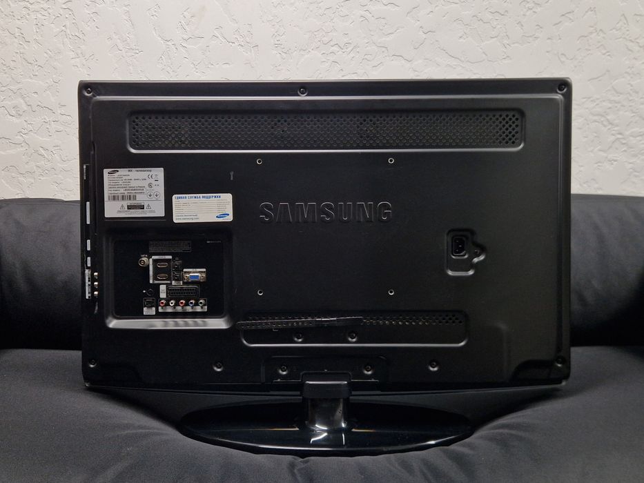 Телевізор Samsung LE32C454E3W