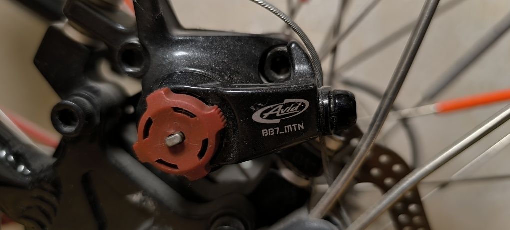 Mongoose велосипед продам
MONGOOSE SWITCHBACK EXPERT