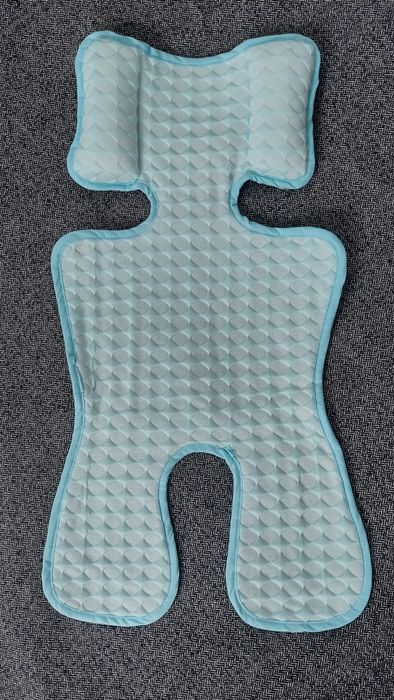 Wkładka chłodząca do fotelika i wózka