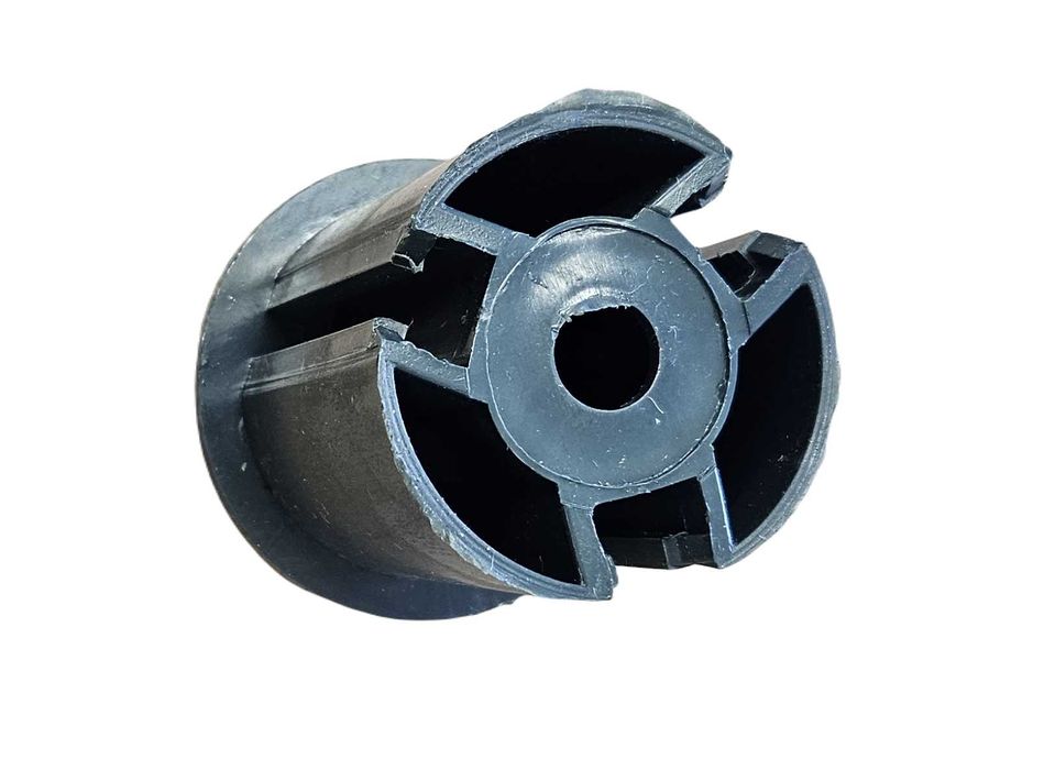 Korpus pod 3 nogi stojaka choinkowego