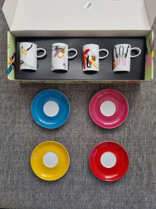 Conjunto Vista Alegre “Tchaikovsky” – 4 Chávenas de Café com Pires