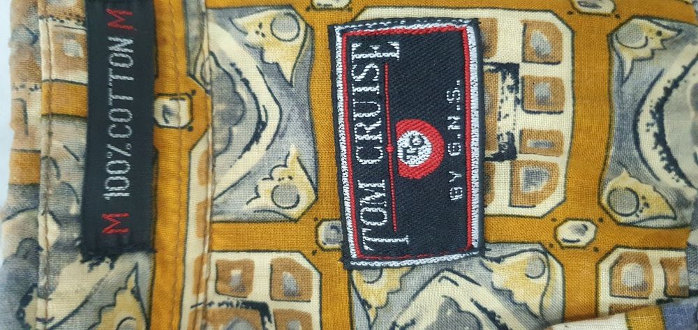 Camisa estampada vintage tamanho M