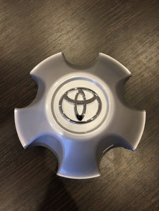 Колпачки заглушки на диски Toyota Land Cruiser 100 42603-60570