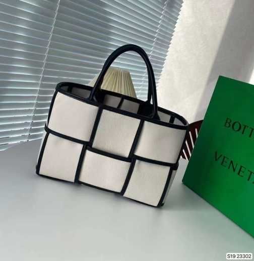 Torebka Bottega Veneta damska torba 444-02