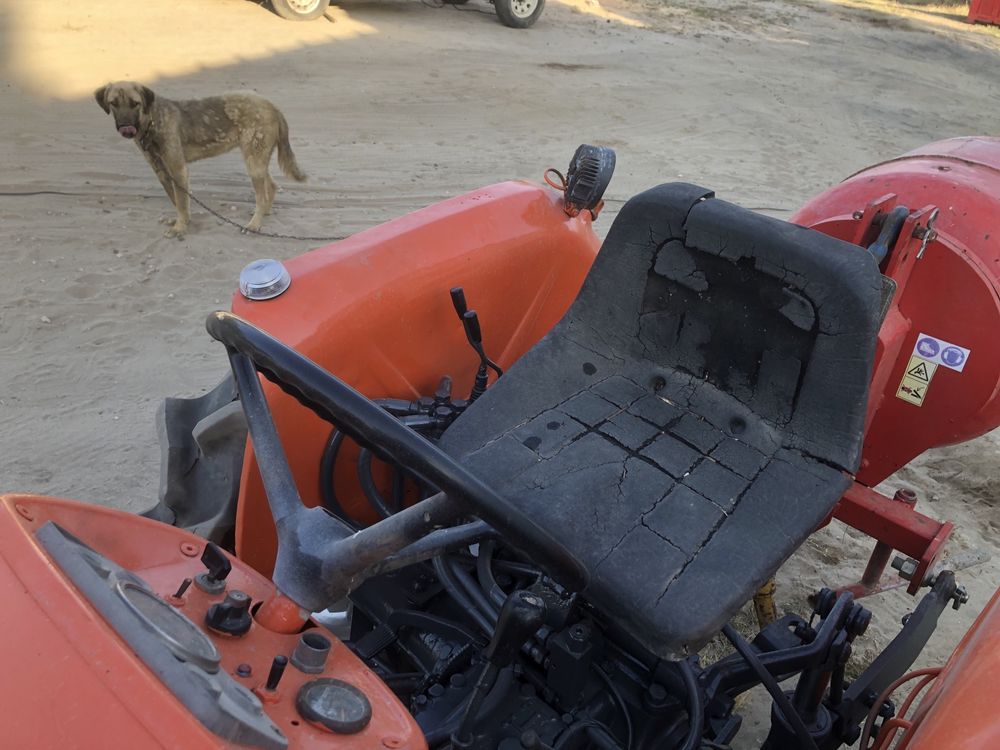Trator agricola 4x2 fiat 300 froteto 30 cv com documentos