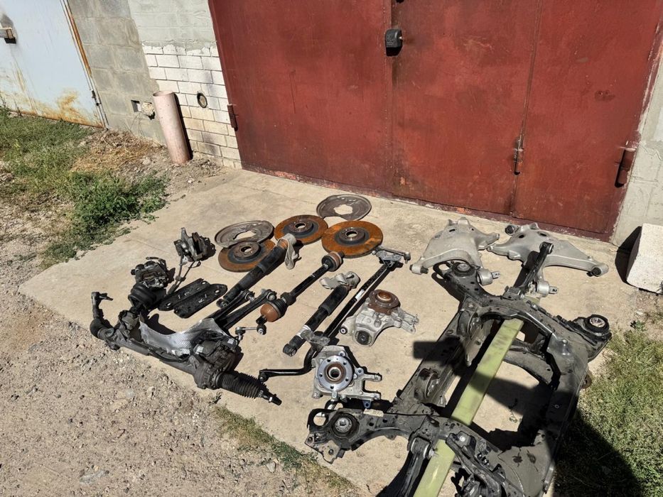 Задній підрамник 32315792 Volvo XC 90 Plugin Hybrid T8 2023 рік