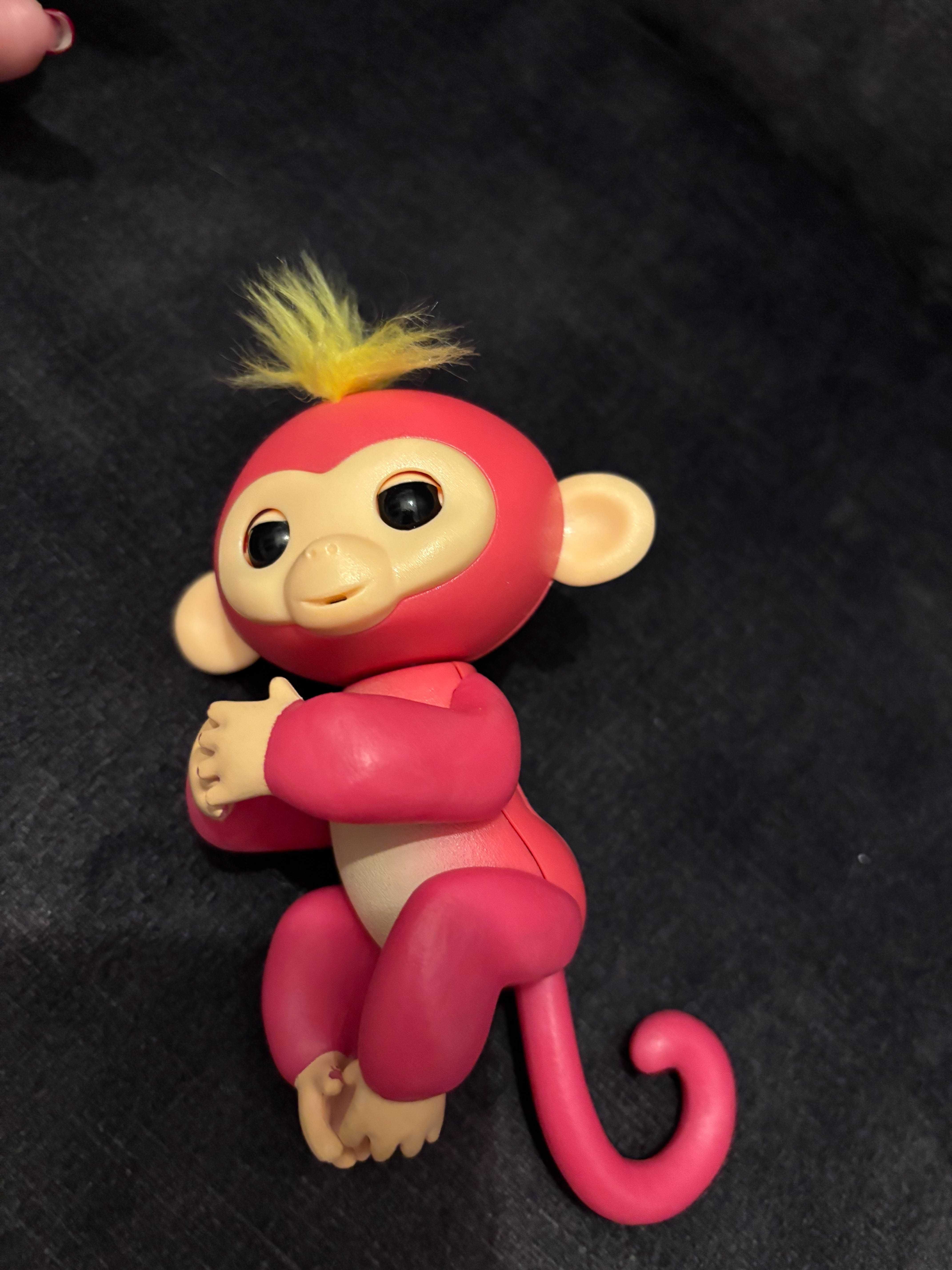 Interaktywna małpka Fingerlings Monkey