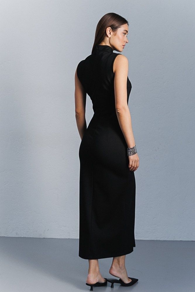 Чорна Сукня з розрізом чорне довге плаття