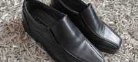 Pantofle chłopięce eleganckie buty Vapiano rozmiar 32 21,5cm czarne