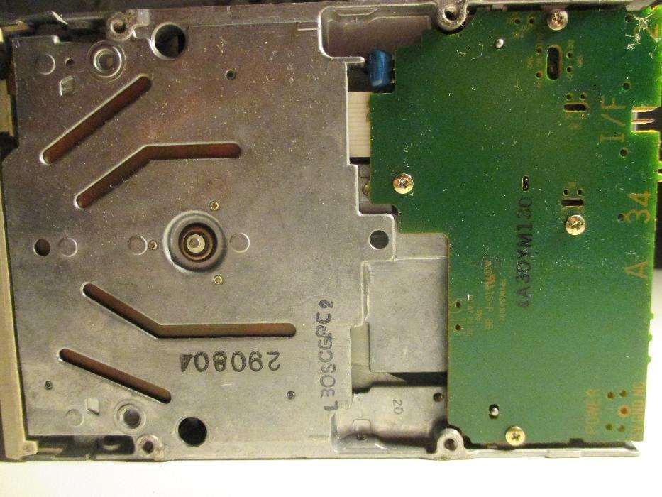 3.5'' 1.44 MB Floppy Drive - TECH MEDIA TFD31064586156801410124