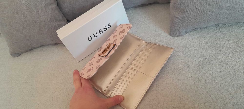 Portfel damski Guess nowy