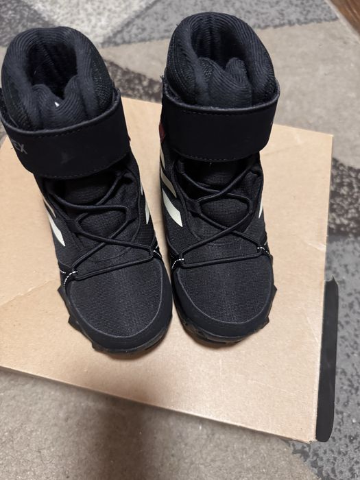 Дитячі зимові черевики adidas terrex 28 р на ногу 16,5/17 см