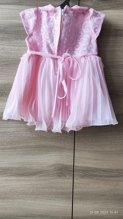 Elegancka sukieneczka